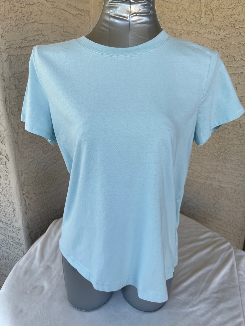 Madewell light aqua color tee 100% cotton